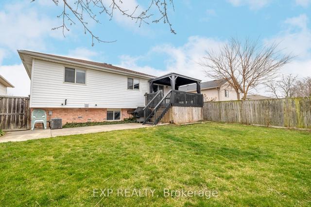 4661 Bunker Ave, House detached with 3 bedrooms, 2 bathrooms and 6 parking in Windsor ON | Image 33