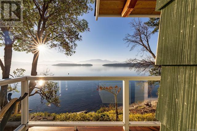 2860 Southey Point Rd, House detached with 5 bedrooms, 4 bathrooms and 8 parking in Saltspring Island BC | Image 8