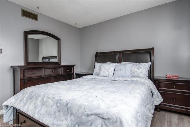 604 Eramosa Road, House detached with 4 bedrooms, 2 bathrooms and 4 parking in Guelph ON | Image 21