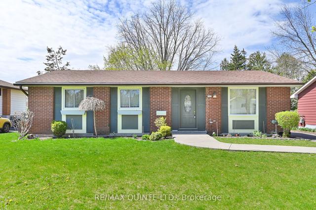 26 Lexington Cres, House detached with 3 bedrooms, 2 bathrooms and 6 parking in Belleville ON | Image 23