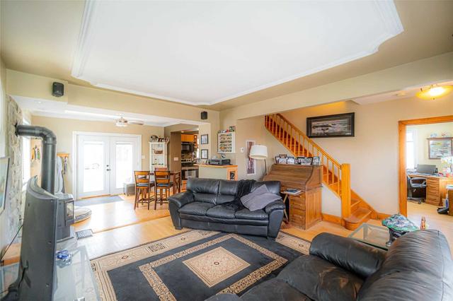 534 Big Bay Point Rd, House detached with 3 bedrooms, 3 bathrooms and 13 parking in Barrie ON | Image 13