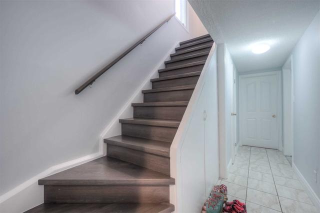 42 - 46 Cedarwoods Cres, Townhouse with 3 bedrooms, 2 bathrooms and 2 parking in Kitchener ON | Image 23