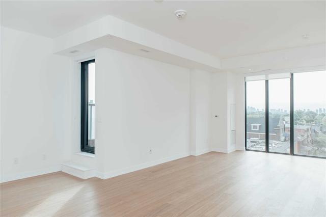 705 - 840 St Clair Ave W, Condo with 3 bedrooms, 2 bathrooms and 1 parking in Toronto ON | Image 24