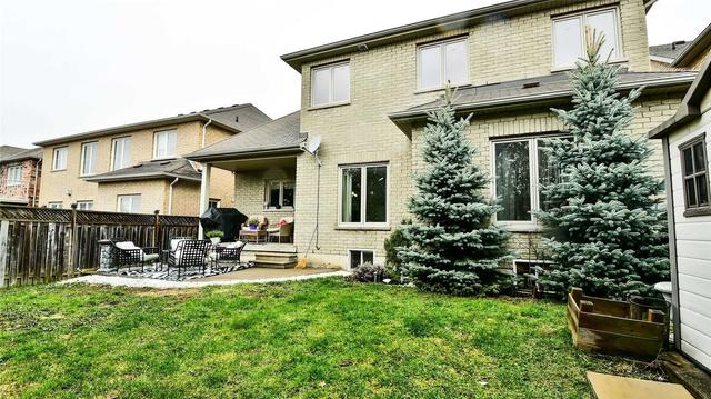 900 Barbados St, House detached with 5 bedrooms, 4 bathrooms and 6 parking in Oshawa ON | Image 35
