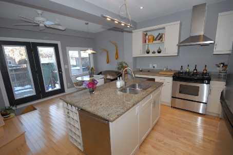 362 Sumach St, House semidetached with 4 bedrooms, 3 bathrooms and 1 parking in Toronto ON | Image 4