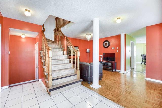 1 Tiller Tr, House semidetached with 4 bedrooms, 3 bathrooms and 4 parking in Brampton ON | Image 36