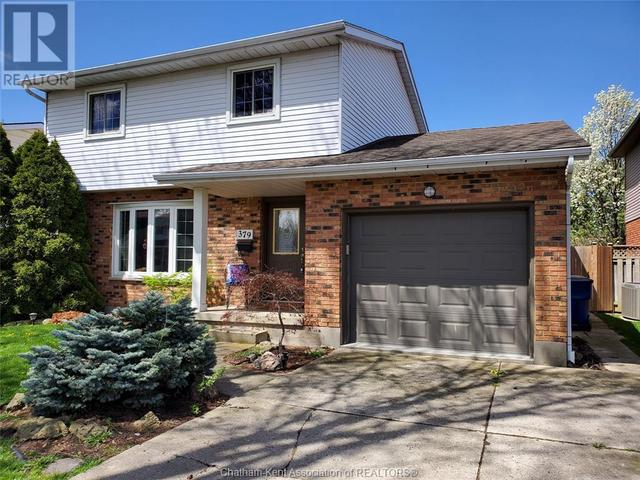 379 Campus Parkway, House detached with 3 bedrooms, 2 bathrooms and null parking in Chatham Kent ON | Image 3