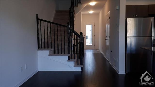 124 Camden Private, Townhouse with 3 bedrooms, 4 bathrooms and 1 parking in Ottawa ON | Image 3