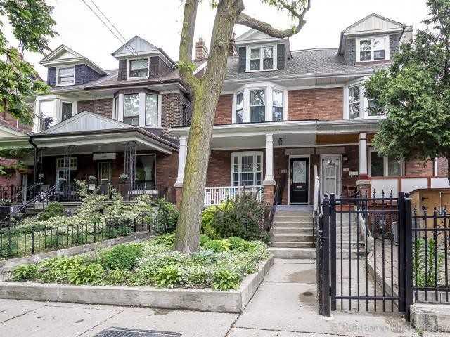 263 Crawford St, House semidetached with 4 bedrooms, 3 bathrooms and 2 parking in Toronto ON | Image 1