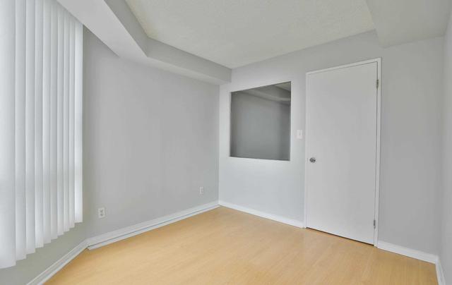 1014 - 155 Hillcrest Ave, Condo with 2 bedrooms, 1 bathrooms and 1 parking in Mississauga ON | Image 9