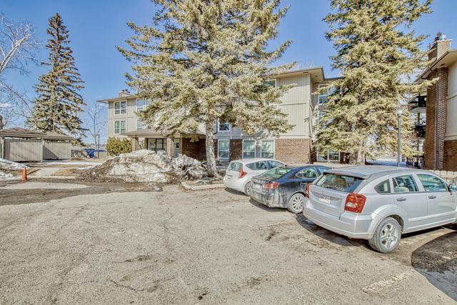 622 - 860 Midridge Drive Se, Condo with 2 bedrooms, 1 bathrooms and 1 parking in Calgary AB | Image 36