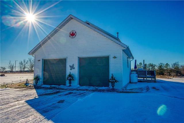 867 Millhaven Road, House detached with 4 bedrooms, 2 bathrooms and null parking in Loyalist ON | Image 49