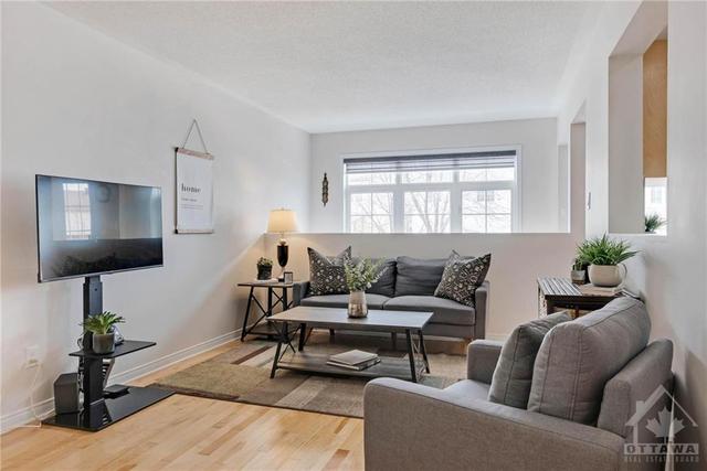 115 Cedardown Private, Townhouse with 3 bedrooms, 3 bathrooms and 3 parking in Ottawa ON | Image 8
