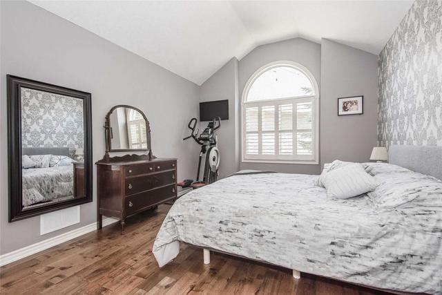 130 Valley Dr, House detached with 3 bedrooms, 3 bathrooms and 6 parking in Cambridge ON | Image 15