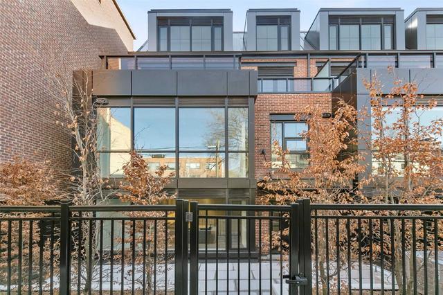 103 - 36 Birch Ave, Townhouse with 2 bedrooms, 3 bathrooms and 2 parking in Toronto ON | Image 1