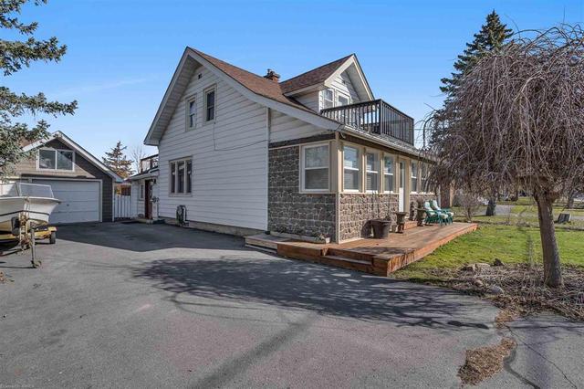 293 Dundas Street W, House detached with 3 bedrooms, 2 bathrooms and null parking in Greater Napanee ON | Image 2