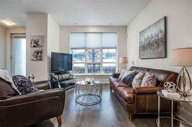 Th6 - 15 Viking Lane, Townhouse with 3 bedrooms, 3 bathrooms and 1 parking in Toronto ON | Image 4