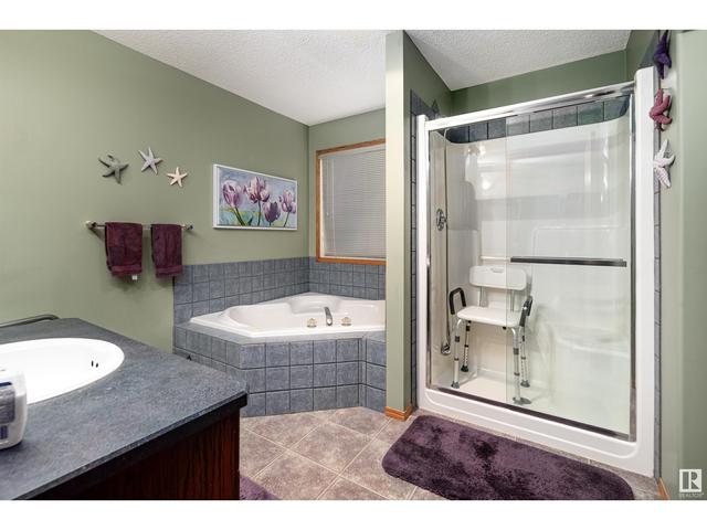 15206 49a St Nw, House detached with 3 bedrooms, 3 bathrooms and null parking in Edmonton AB | Image 22