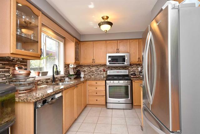 524 Kearns Dr, House semidetached with 3 bedrooms, 3 bathrooms and 1 parking in Milton ON | Image 7