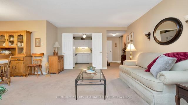 203 - 1180 Commissioners Rd W, Condo with 2 bedrooms, 1 bathrooms and 1 parking in London ON | Image 8