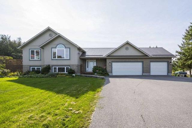 102 Glenora Estates Rd, House detached with 2 bedrooms, 3 bathrooms and 7 parking in Prince Edward County ON | Image 12