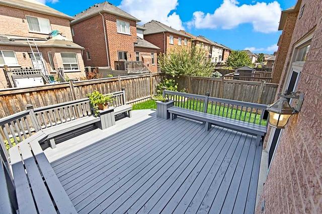 32 Ken Wagg Cres, House detached with 4 bedrooms, 3 bathrooms and 6 parking in Whitchurch Stouffville ON | Image 10