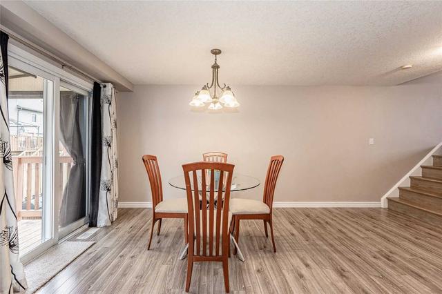 9 Snowdrop Cres, House attached with 3 bedrooms, 3 bathrooms and 3 parking in Kitchener ON | Image 38