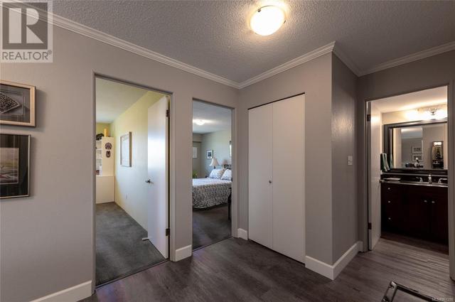 405 - 25 Government St, Condo with 2 bedrooms, 1 bathrooms and 1 parking in Victoria BC | Image 23