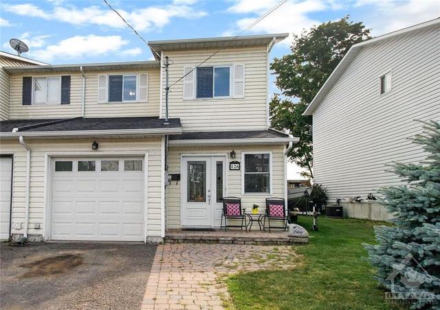 126 Dunham Street, Home with 2 bedrooms, 2 bathrooms and 2 parking in Carleton Place ON | Image 1