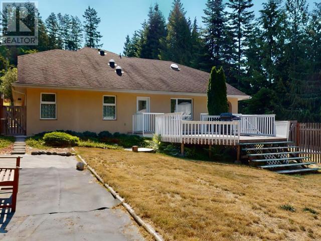 2339 Lang Bay Road, House detached with 3 bedrooms, 4 bathrooms and 2 parking in Powell River C BC | Image 34