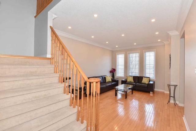 546 Country Glen Rd, House semidetached with 3 bedrooms, 3 bathrooms and 2 parking in Markham ON | Image 36