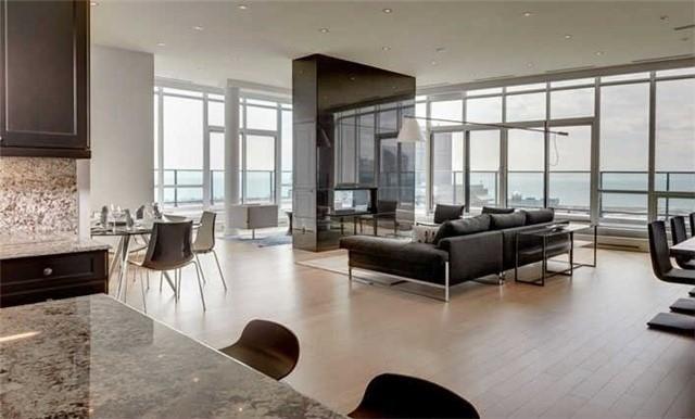 5401 - 16 Harbour St, Condo with 3 bedrooms, 5 bathrooms and 6 parking in Toronto ON | Image 3