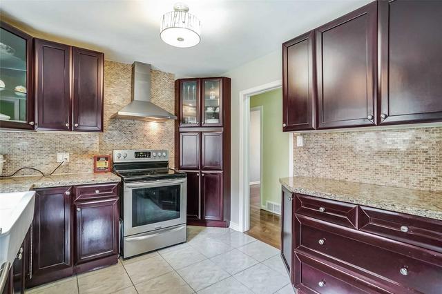 210 Harrygan Cres, House detached with 3 bedrooms, 2 bathrooms and 3 parking in Richmond Hill ON | Image 23