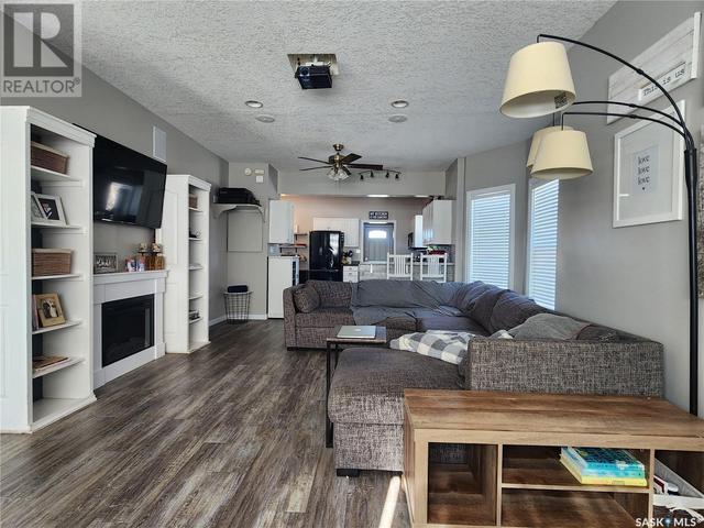 134 9th Avenue W, House detached with 4 bedrooms, 2 bathrooms and null parking in Melville SK | Image 9