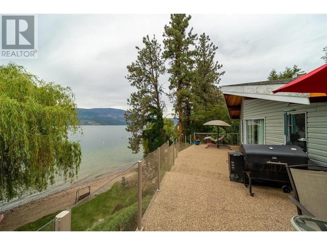 17130 Coral Beach Road, House detached with 3 bedrooms, 2 bathrooms and 3 parking in Lake Country BC | Image 27
