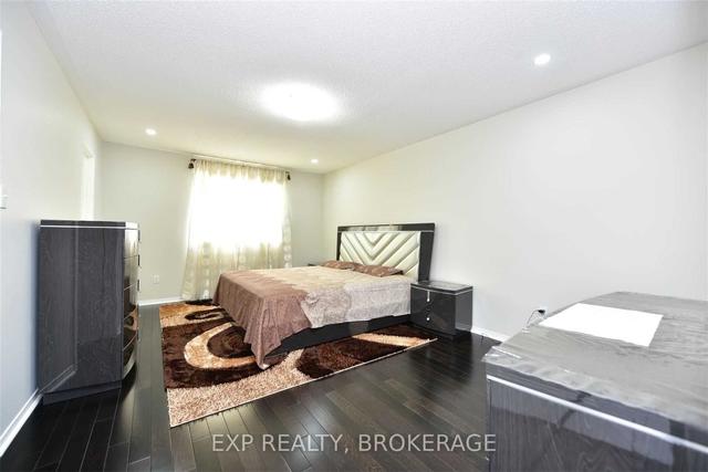 58 Tanglemere Cres, House semidetached with 3 bedrooms, 4 bathrooms and 3 parking in Brampton ON | Image 23