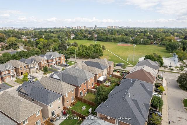 9 Erinview Terr, House detached with 4 bedrooms, 4 bathrooms and 2 parking in Toronto ON | Image 35