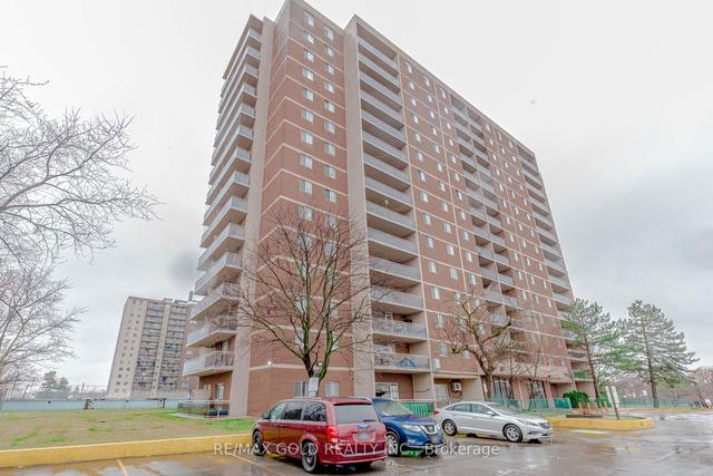 103 - 49 Silverstone Dr, Condo with 3 bedrooms, 2 bathrooms and 1 parking in Toronto ON | Image 1