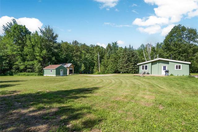 8667 Side Road 15 Rd, House detached with 2 bedrooms, 1 bathrooms and 17 parking in Wellington North ON | Image 22