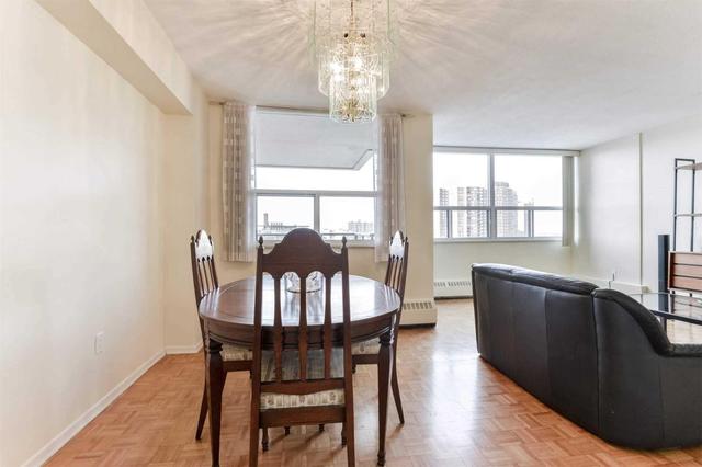 820 - 551 The West Mall, Condo with 2 bedrooms, 1 bathrooms and 1 parking in Toronto ON | Image 6