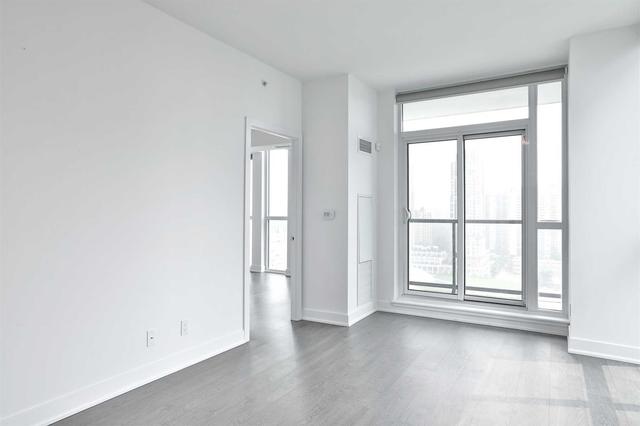 1504 - 1486 Bathurst St, Condo with 2 bedrooms, 3 bathrooms and 1 parking in Toronto ON | Image 5