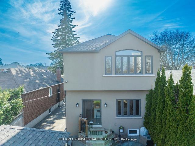 33 Norlong Blvd, House detached with 4 bedrooms, 4 bathrooms and 5 parking in Toronto ON | Image 35