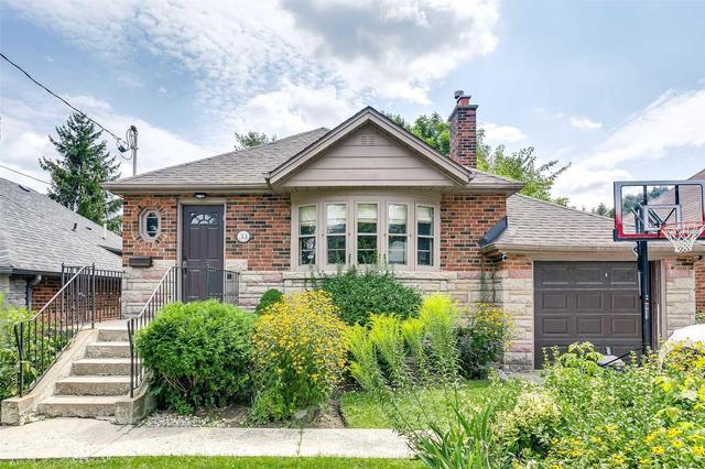 33 Burncrest Dr, House detached with 2 bedrooms, 2 bathrooms and 2 parking in Toronto ON | Image 1