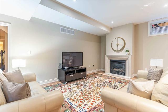 64 Long Hill Dr N, House detached with 4 bedrooms, 6 bathrooms and 5 parking in Richmond Hill ON | Image 24