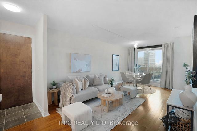1206 - 16 Yonge St, Condo with 1 bedrooms, 2 bathrooms and 1 parking in Toronto ON | Image 1