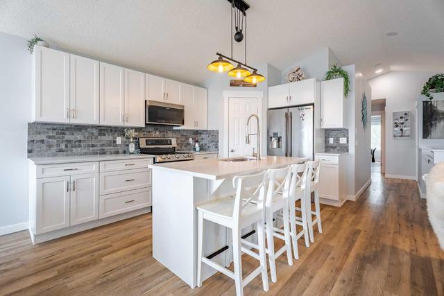 414 Sagewood Drive Sw, House detached with 3 bedrooms, 3 bathrooms and 4 parking in Airdrie AB | Image 12