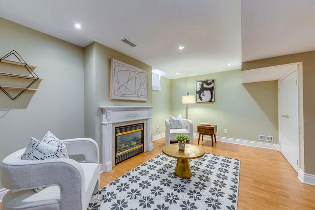 10 - 2401 Fifth Line, Townhouse with 2 bedrooms, 4 bathrooms and 2 parking in Mississauga ON | Image 25