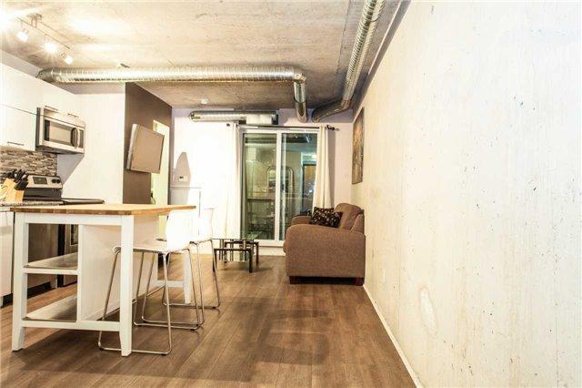 709 - 170 Sudbury St, Condo with 2 bedrooms, 1 bathrooms and 1 parking in Toronto ON | Image 2