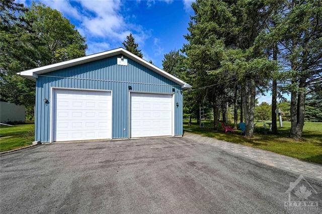 3805 Big Rideau Lake Road, House detached with 3 bedrooms, 2 bathrooms and 12 parking in Rideau Lakes ON | Image 25