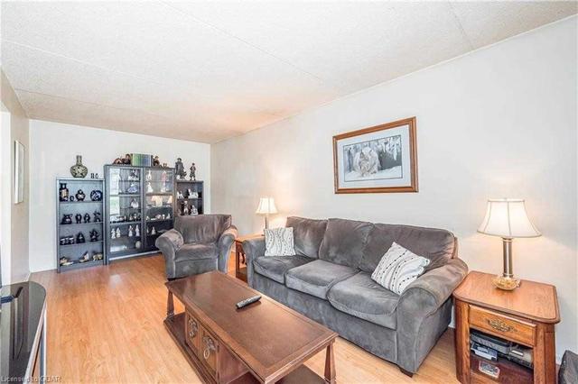 106 - 65 Silvercreek Pkwy, Condo with 4 bedrooms, 3 bathrooms and 1 parking in Guelph ON | Image 31